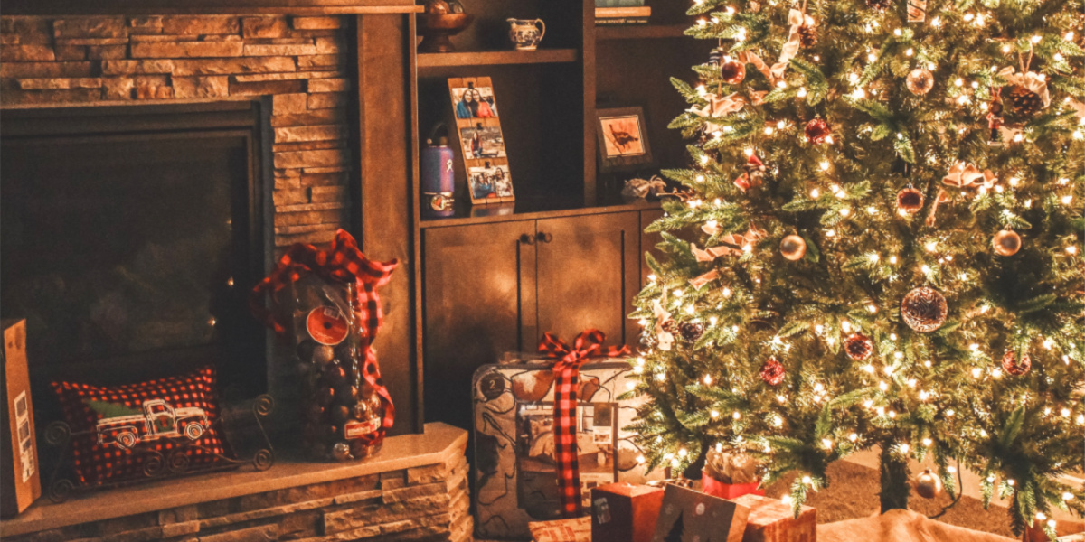 Memorable Christmas Eve Traditions for Families to Start - Productive Pete